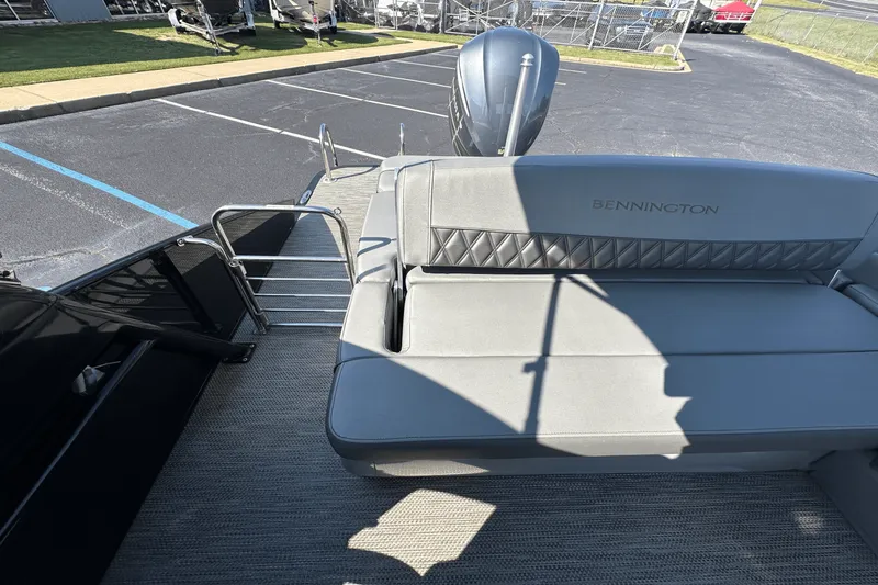 Slide: The Image of Bennington 25RX 2021 - 21