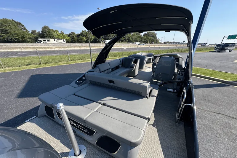 Slide: The Image of Bennington 25RX 2021 - 23