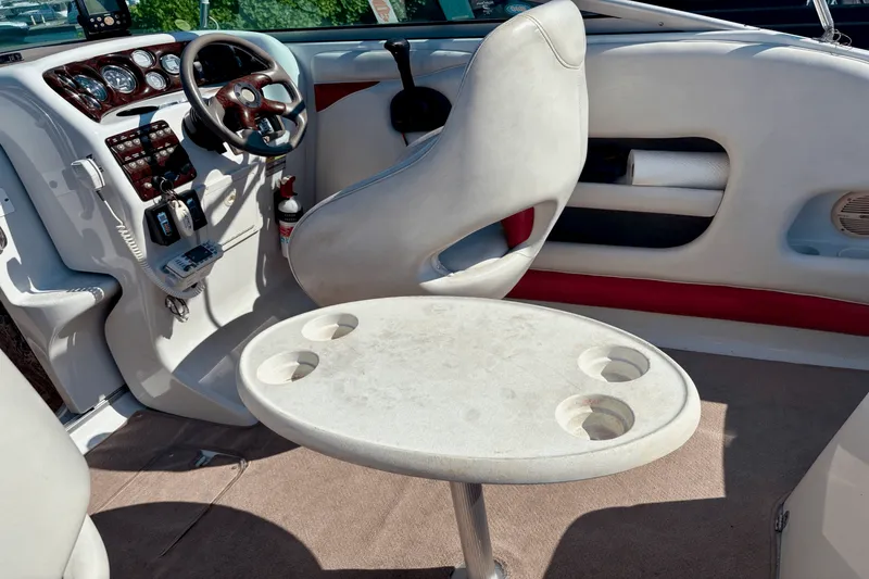 Slide: The Image of Crownline Boats 215 CCR 2002 - 4