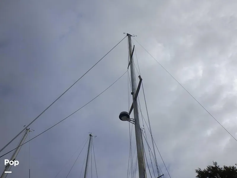 Slide: The Image of 1985 Sabre 38 MKI for sale in Baltimore, MD - 13