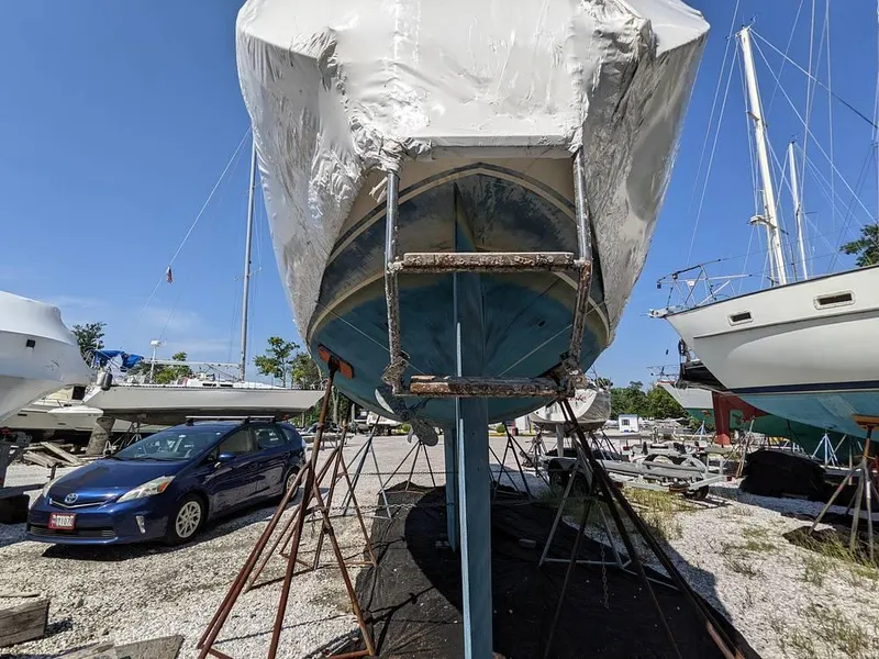 Slide: The Image of 1985 Sabre 38 MKI for sale in Baltimore, MD - 26