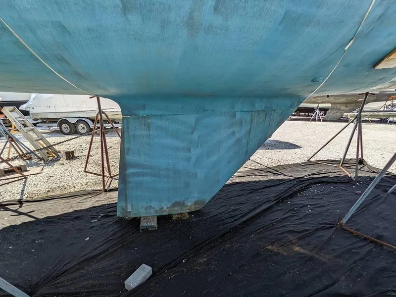 Slide: The Image of 1985 Sabre 38 MKI for sale in Baltimore, MD - 27