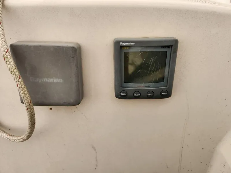 Slide: The Image of 1985 Sabre 38 MKI for sale in Baltimore, MD - 46