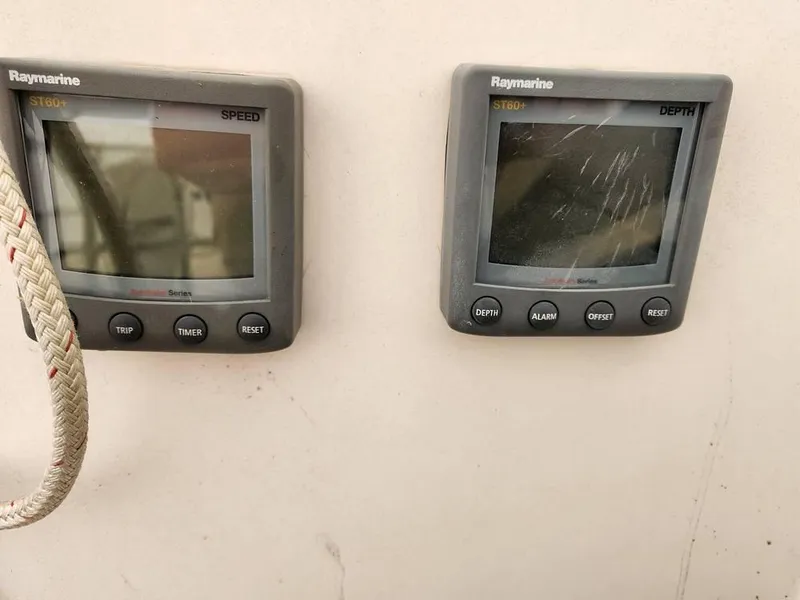 Slide: The Image of 1985 Sabre 38 MKI for sale in Baltimore, MD - 47