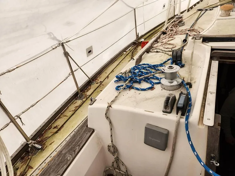 Slide: The Image of 1985 Sabre 38 MKI for sale in Baltimore, MD - 49