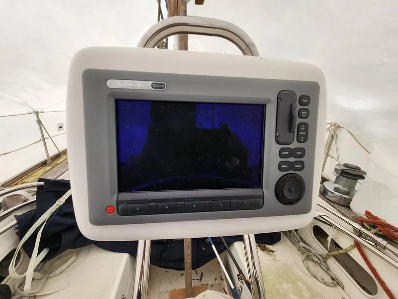 Slide: The Image of 1985 Sabre 38 MKI for sale in Baltimore, MD - 75