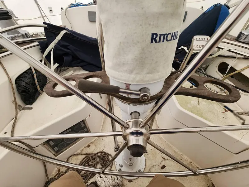 Slide: The Image of 1985 Sabre 38 MKI for sale in Baltimore, MD - 76