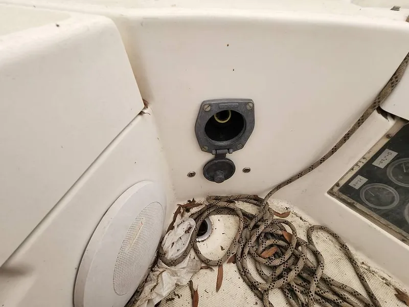 Slide: The Image of 1985 Sabre 38 MKI for sale in Baltimore, MD - 78