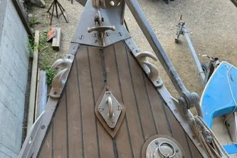Slide: The Image of Bow of 1981 Nautor Swan 371 Sloop with teak deck and metal fittings. - 30