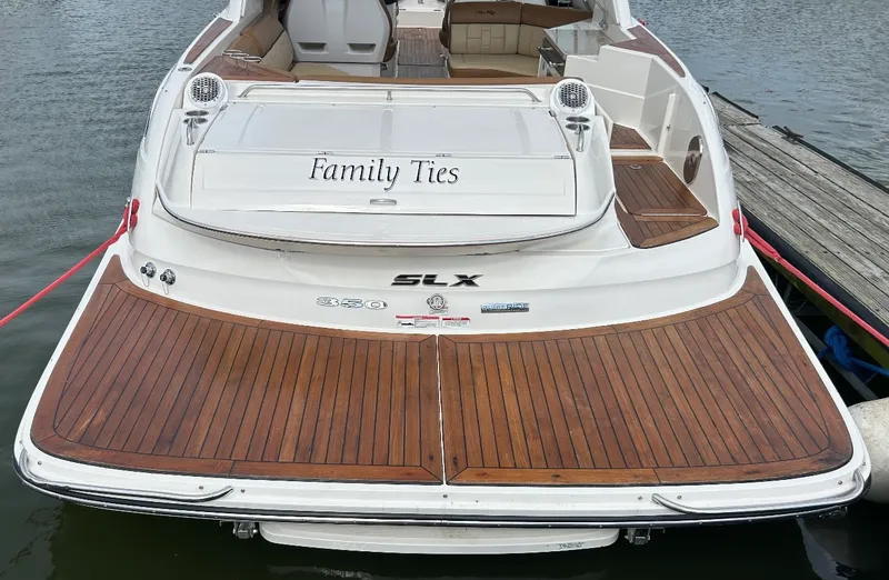 Slide: The Image of Sea Ray 350 SLX 2015 - 4