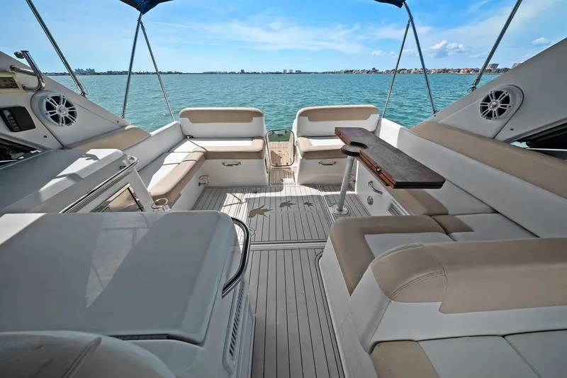 Slide: The Image of Sea Ray 370 VENTURE 2013 - 36
