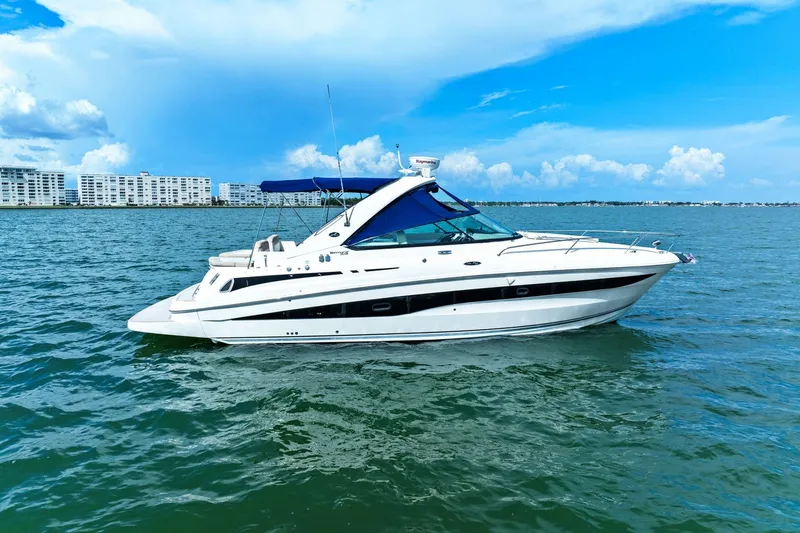 Slide: The Image of Sea Ray 370 VENTURE 2013 - 4