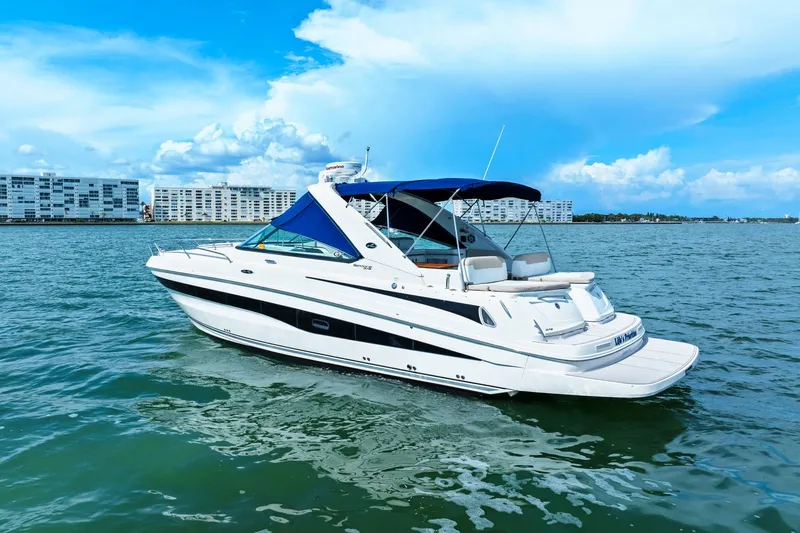 Slide: The Image of Sea Ray 370 VENTURE 2013 - 9