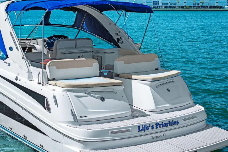 Slide: The Image of Sea Ray 370 VENTURE 2013 - 7