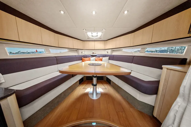 Slide: The Image of Sea Ray 370 VENTURE 2013 - 17