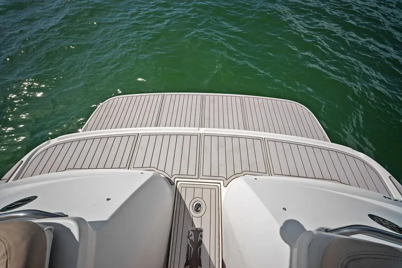 Slide: The Image of Sea Ray 370 VENTURE 2013 - 43
