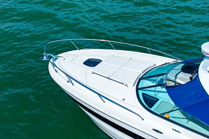 Slide: The Image of Sea Ray 370 VENTURE 2013 - 12