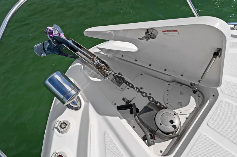 Slide: The Image of Sea Ray 370 VENTURE 2013 - 52