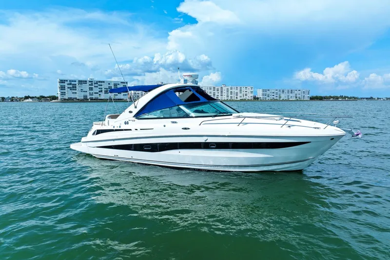 The Image of Sea Ray 370 VENTURE 2013 - 0