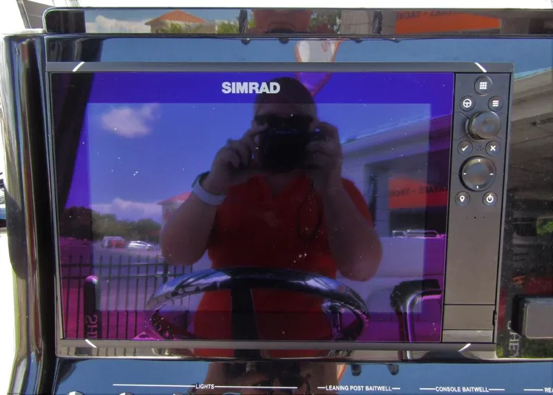 Slide: The Image of Simrad display on 2021 ShearWater 250 Carolina Bay boat console. - 15