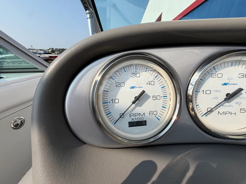 Slide: The Image of Nautique SV211 2006 - 29