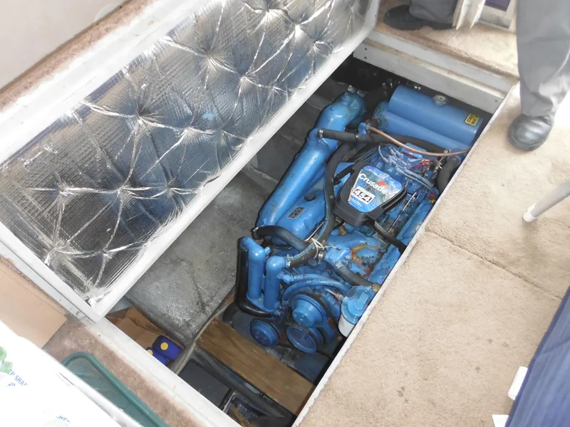 Slide: The Image of Silverton 34 Convertible 1990 - 54