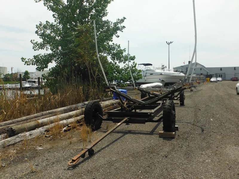 Slide: The Image of Silverton 34 Convertible 1990 - 98