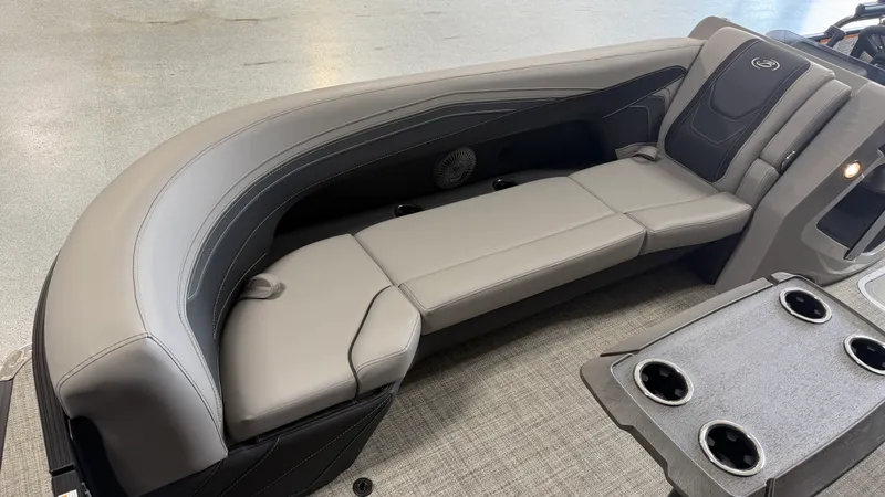 Slide: The Image of Barletta CABRIO24QC 2027 - 12