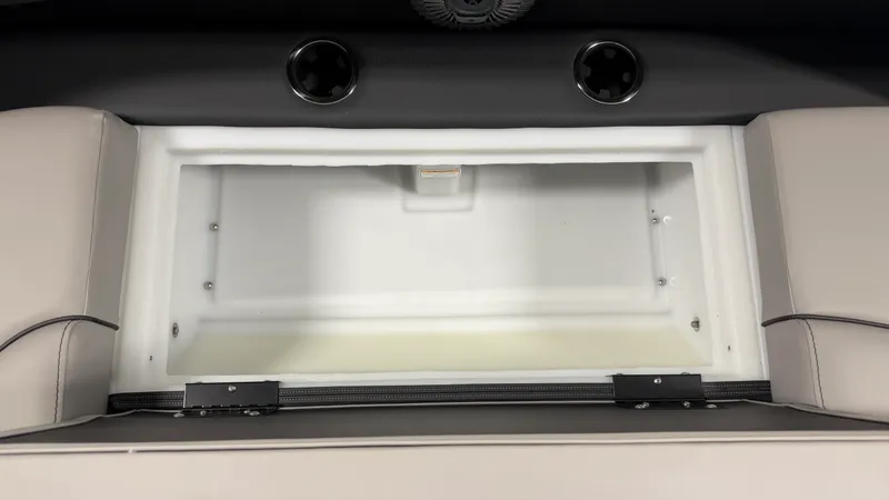 Slide: The Image of Barletta CABRIO24QC 2027 - 18