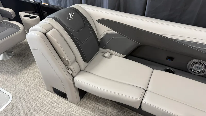 Slide: The Image of Barletta CABRIO24QC 2027 - 30
