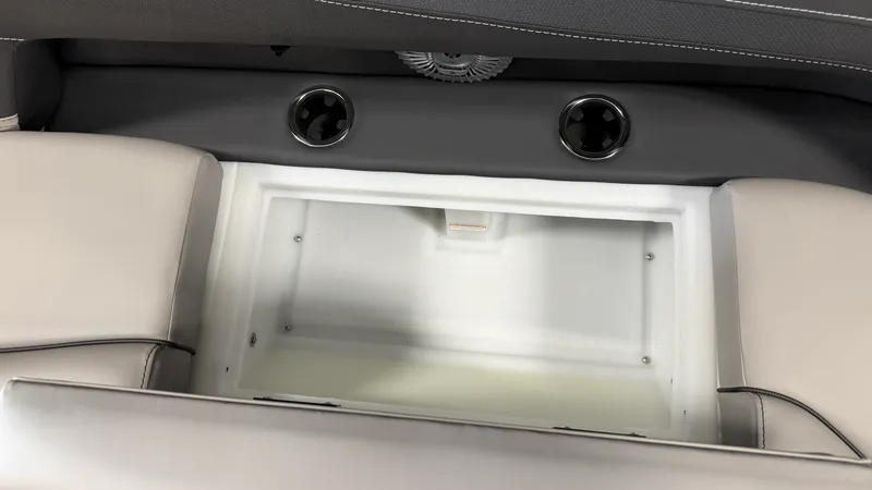 Slide: The Image of Barletta CABRIO24QC 2027 - 28