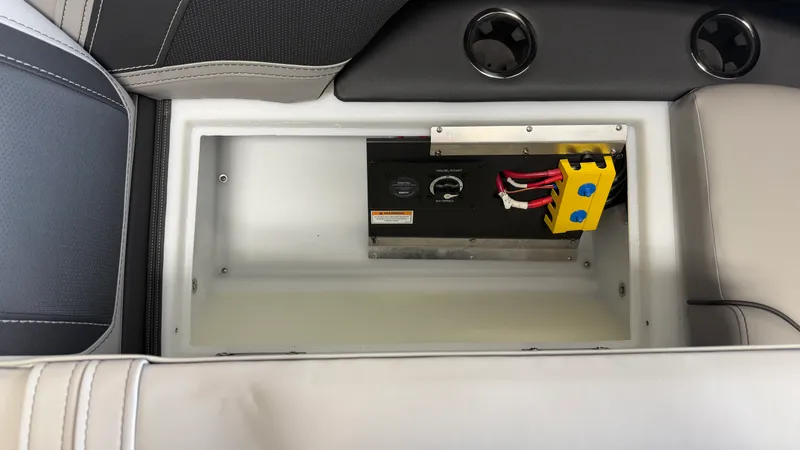 Slide: The Image of Barletta CABRIO24QC 2027 - 64