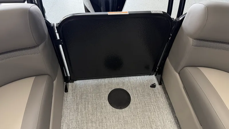 Slide: The Image of Premier 230SUNSATION 2027 - 75