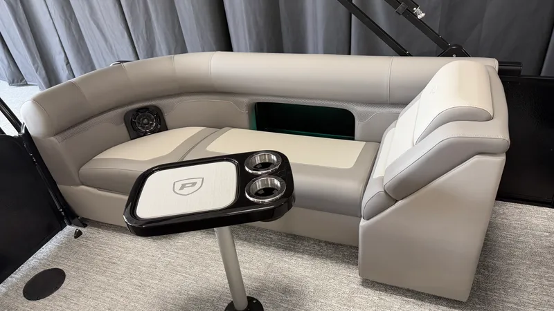 Slide: The Image of Premier 230SUNSATION 2027 - 62