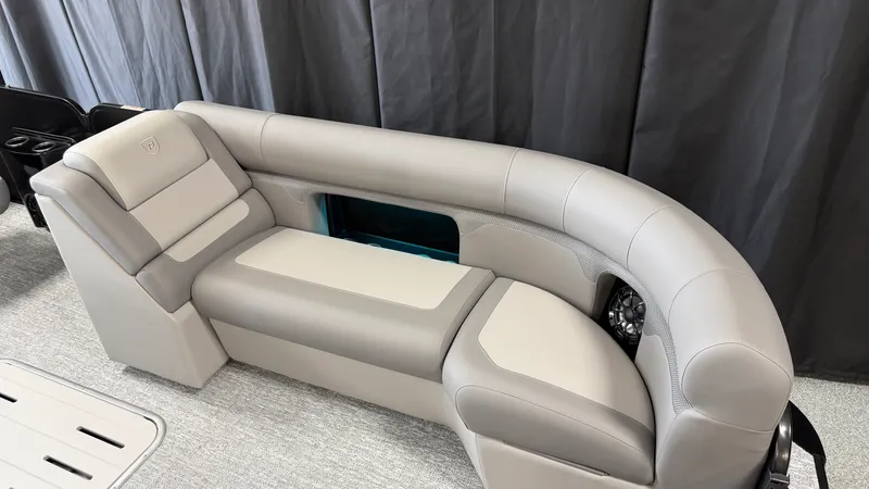 Slide: The Image of Premier 230SUNSATION 2027 - 19