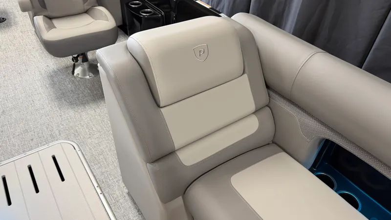 Slide: The Image of Premier 230SUNSATION 2027 - 27