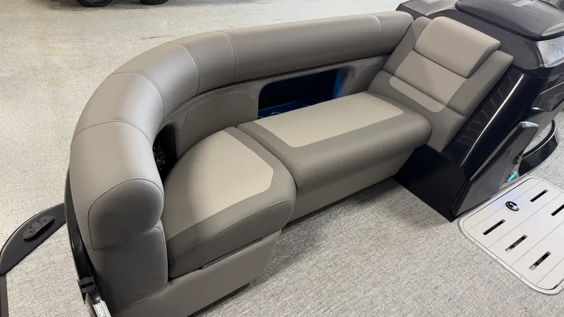 Slide: The Image of Premier 230SUNSATION 2027 - 11