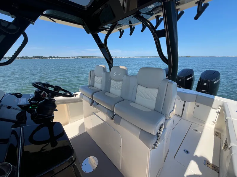 Slide: The Image of Scout 355 LXF 2024 - 17