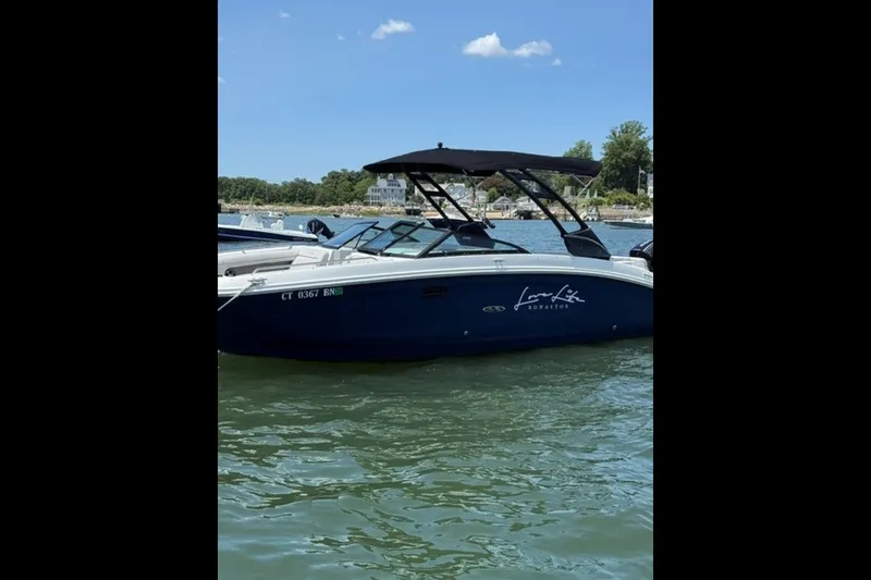 The Image of Sea Ray 270 SDX OB 2021 - 0