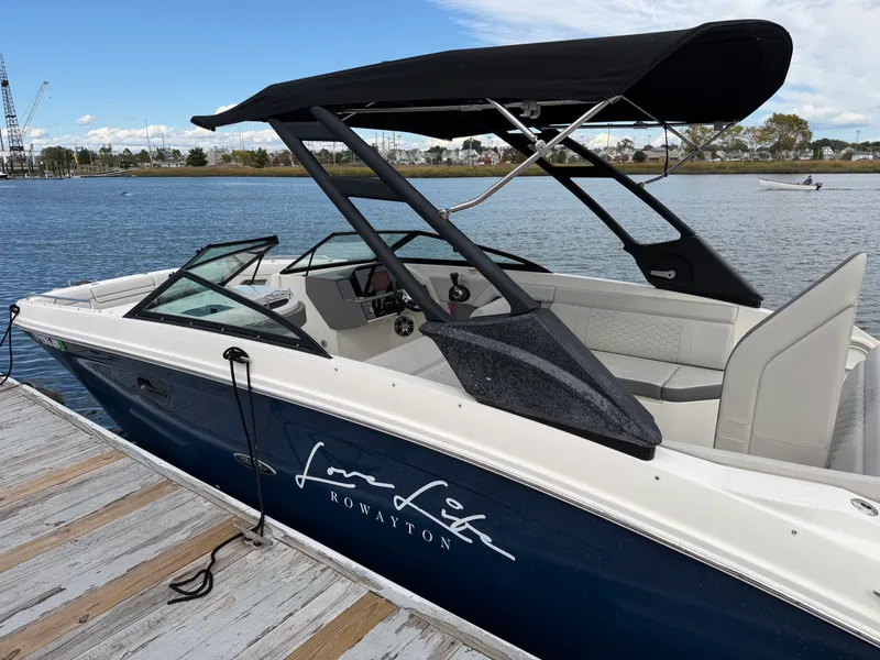 Slide: The Image of Sea Ray 270 SDX OB 2021 - 6