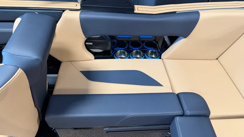 Slide: The Image of Mastercraft NXT20 2027 - 20