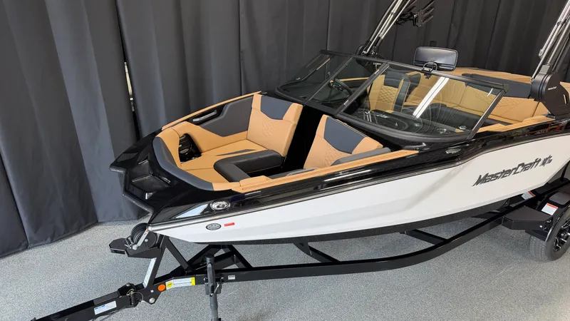 The Image of Mastercraft NXT20 2027 - 4