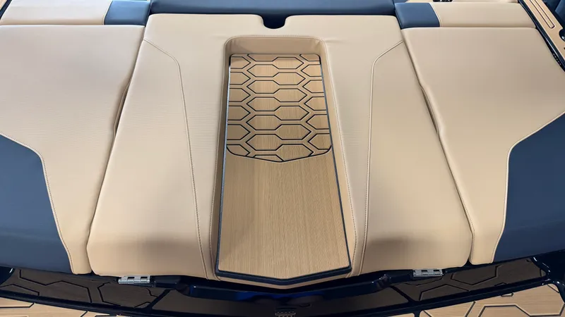 Slide: The Image of Mastercraft NXT20 2027 - 16