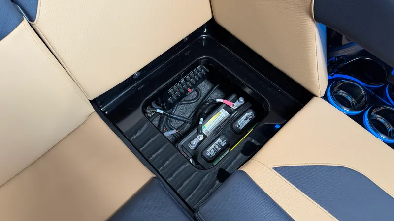 Slide: The Image of Mastercraft NXT20 2027 - 31