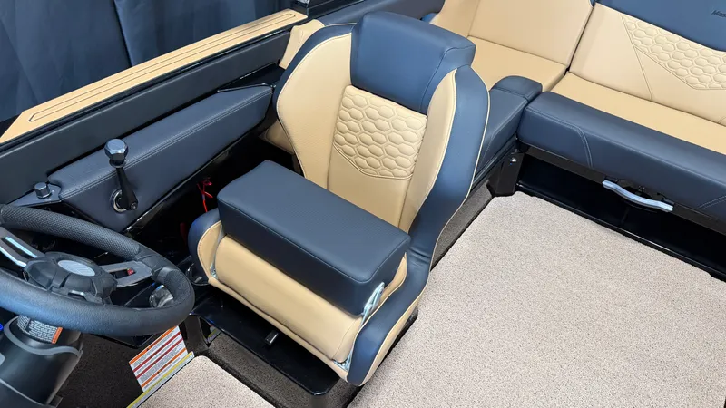 Slide: The Image of Mastercraft NXT20 2027 - 53
