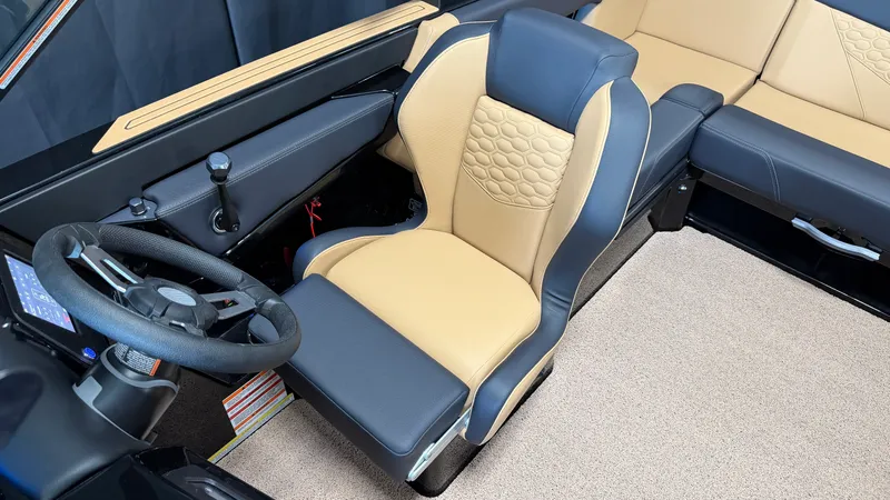 Slide: The Image of Mastercraft NXT20 2027 - 52