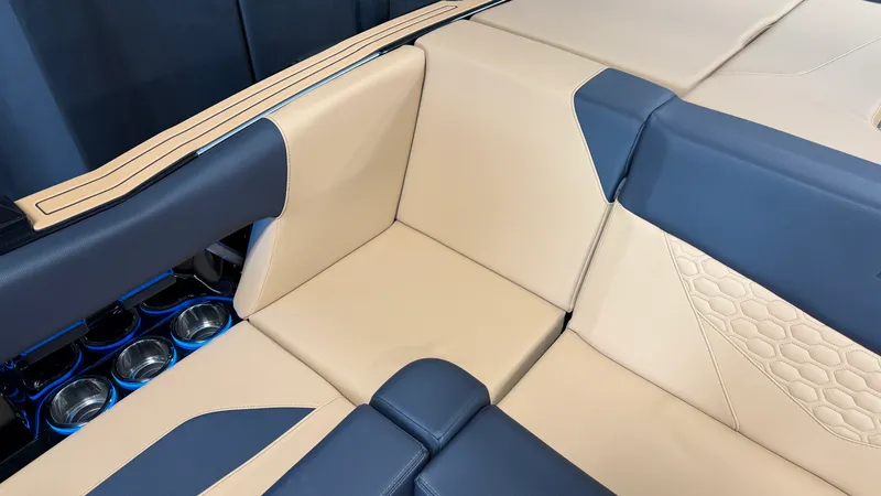 Slide: The Image of Mastercraft NXT20 2027 - 25