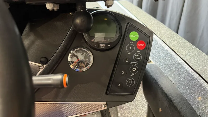 Slide: The Image of Ranger Tug Z520C 2015 - 47