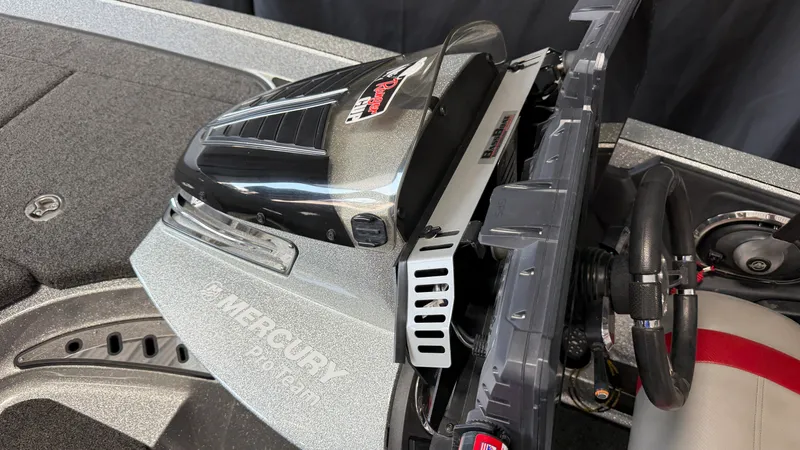 Slide: The Image of Ranger Tug Z520C 2015 - 52