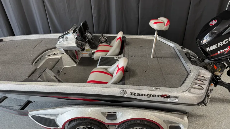 Slide: The Image of Ranger Tug Z520C 2015 - 5